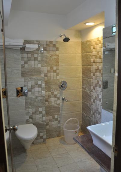 ורנאסי Nirvana Hotel מראה חיצוני תמונה